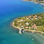 Mit Beheiztem Pool- Schoene Aussicht- Strandnaehe By Interhome Prázdninový dům