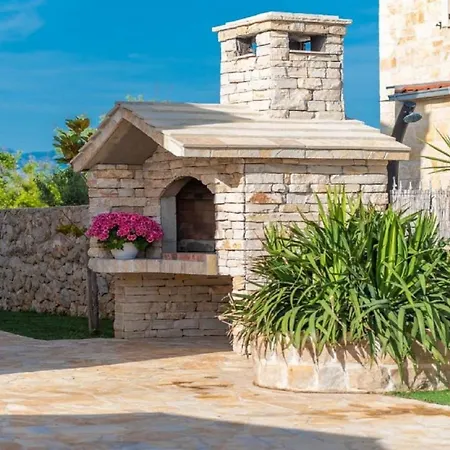 Mit Beheiztem Pool- Schoene Aussicht- Strandnaehe By Interhome Nyaraló