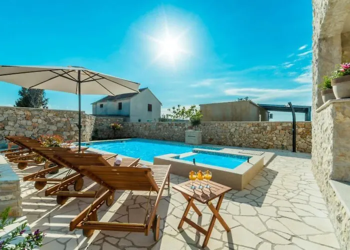 Mit Beheiztem Pool- Schoene Aussicht- Strandnaehe By Interhome Privlaka (Zadar)