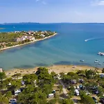 Mit Beheiztem Pool- Schoene Aussicht- Strandnaehe By Interhome Feriehus Privlaka (Zadar)