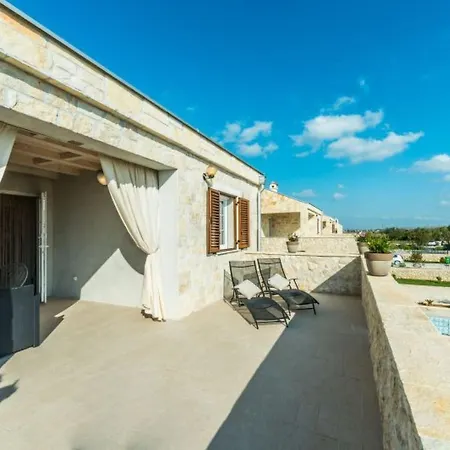 Mit Beheiztem Pool- Schoene Aussicht- Strandnaehe By Interhome * بريفلاكا